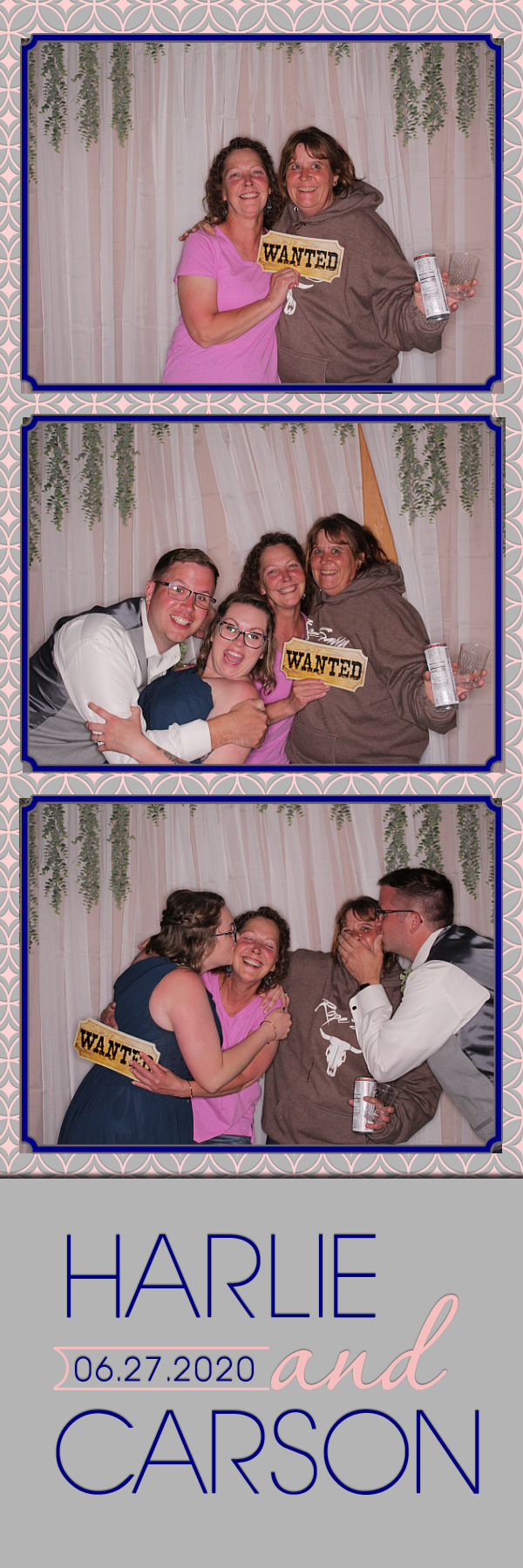 Carson and Harlie's Wedding | View more photos from the event at gallery.photoboothbillings.com/u/PhotoBoothBillings/Carson-and-Harlies-Wedding